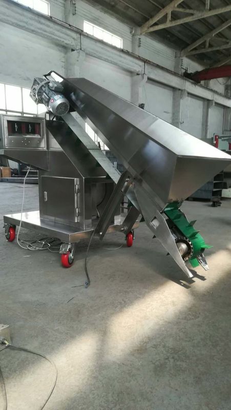 300 worków na godzinę Maszyna do pakowania ziemniaków z wagą ziemniaczaną, niskim poziomem hałasu